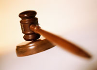 crimes, charges, prosecutors, criminal attorney, criminal defendant, police, plea options, dismissal, miranda rights, negotiating, trial, robert nichols & associates, ft. lauderdale, florida